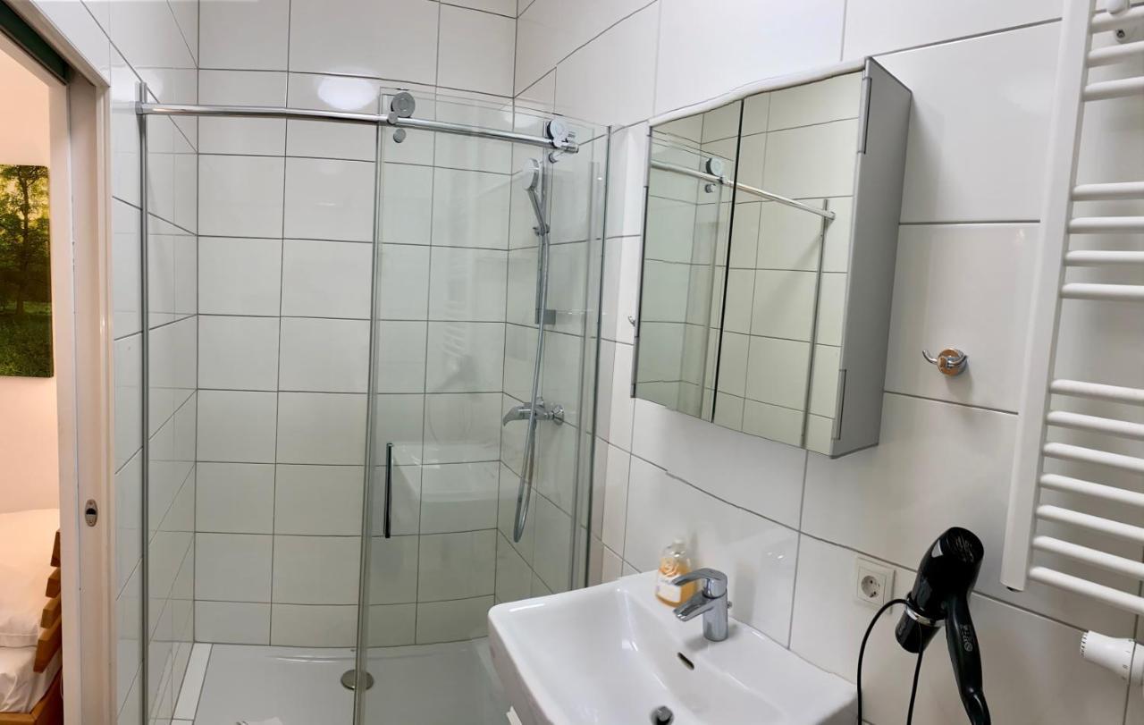 Ajo Apartments - Messe City Room - Self-Check-In Wien Exteriör bild